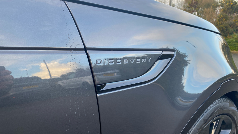 Land Rover Discovery Diesel 3.0 D300 R-Dynamic SE Commercial Auto